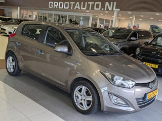 Hyundai i20 1.2i i-Motion Airco, Stuurbekrachtiging