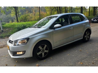 Volkswagen Polo 1.2 TSI - 5 Deurs - BAK MAAKT GELUID -