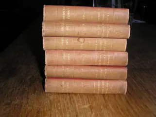 The works of shakespeare - in twelve volumes