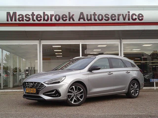 Hyundai i30 Wagon 1.5 T-GDi MHEV Premium Staat in Hardenberg