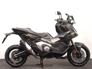 Honda X-ADV NHA86 (bj 2027)
