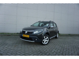 Dacia Sandero 1.6 Stepway Airco / Elektr. ramen / Trekhaak / Lm velgen / NAP