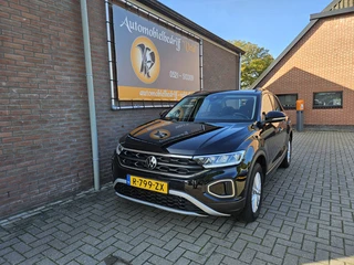 Volkswagen T-Roc 1.5 TSI Life (bj 2023, automaat)