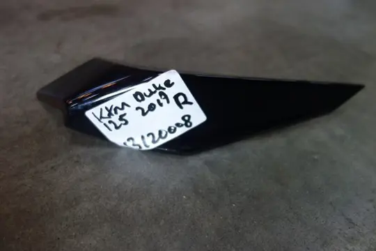 RECHTER TOPKUIP KTM 125 Duke 2017 - 2020