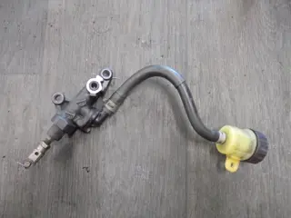 REMPOMP ACHTER Yamaha YZF R1 2002 - 2003