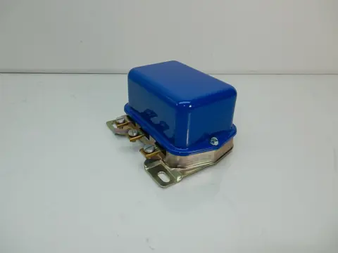 SPANNINGSREGELAAR Moto Guzzi V7 Special 1969 - 1971