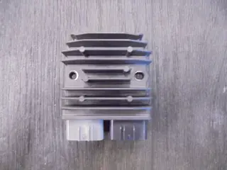 SPANNINGSREGELAAR Yamaha YZF R7 2022 - 2023