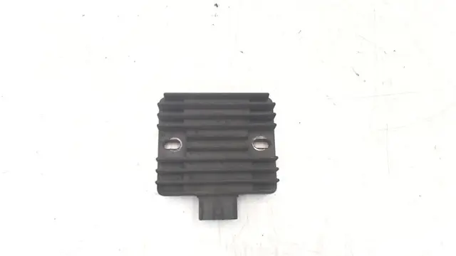 SPANNINGSREGELAAR Kawasaki Z 750 2007 - 2010