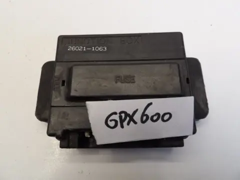 ZEKERINGKAST Kawasaki GPX 600 1988 - 1994