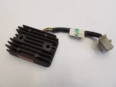 SPANNINGSREGELAAR Kawasaki LTD 454 1985 - 1995