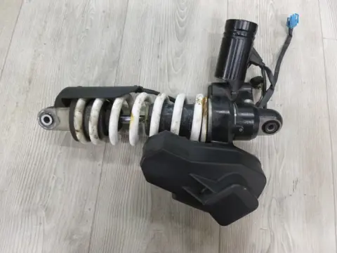 ACHTER SCHOKBREKER BMW K 1200 S 2004 - 2009