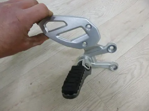 RECHTER SCHETSPLAAT BMW S 1000 XR 2015 - 2016 / 2017 - 2019