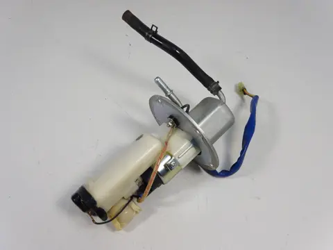 BRANDSTOFPOMP Kawasaki Z 750 2007 - 2010