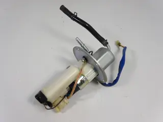 BRANDSTOFPOMP Kawasaki Z 750 2007 - 2010