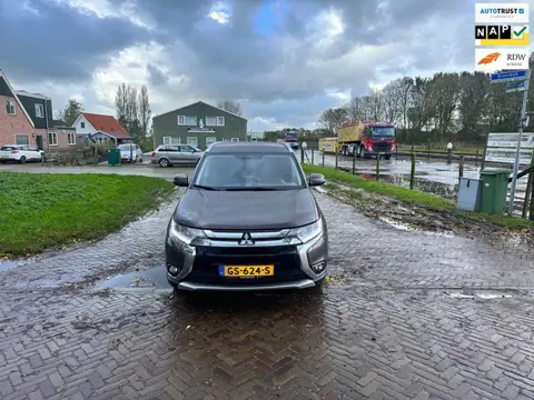 Mitsubishi Outlander 2.2 DI-D Executive Edition 4WD Clima.7Persoons.Ex bpm