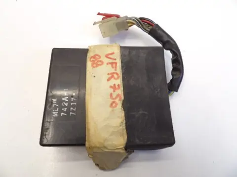 CDI UNIT Honda VFR 750 1986 - 1989