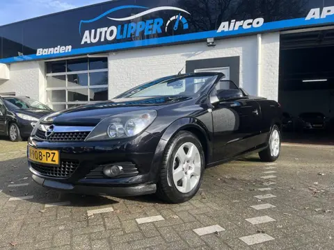 Opel Astra TwinTop 1.6 Enjoy /Cabrio/Airco/Nieuwe apk bij aflevering