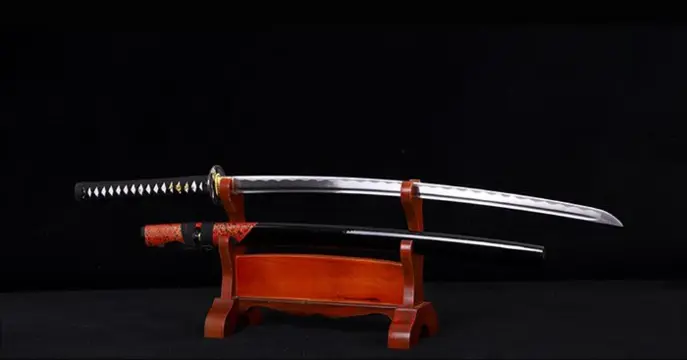 Prachtig zwaard te koop aangeboden
