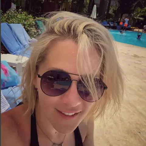 ELISABETH1992
