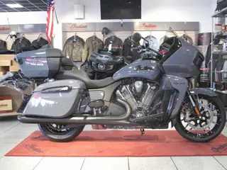 Indian Pursuit Dark Horse STERK IN PRIJS VERLAAGD!!