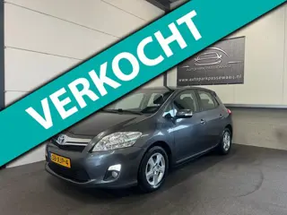 Toyota Auris 1.8 Full Hybrid Business