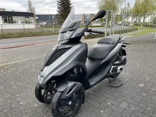 Piaggio 300 MP3 Yourban Autorijbewijs (bj 2017)