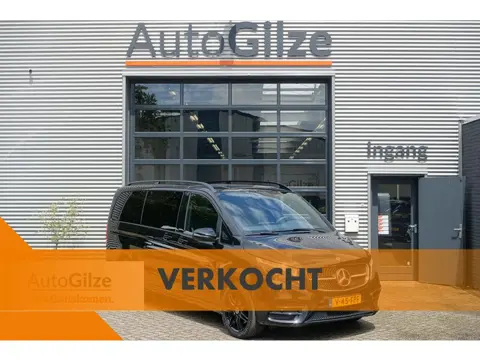 Mercedes-Benz V-klasse 300d 4-MATIC Lang DC AMG Line Night Pakket l Lederen Bekleding l Apple Carpla