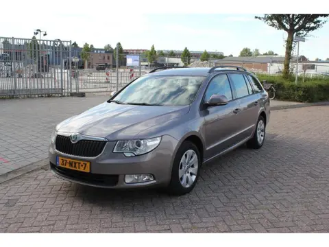 Skoda Superb Combi 1.8 TSI Comfort Business NAVI/CRUISE CONTROL