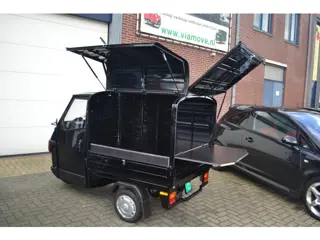 Piaggio Ape 50 Van 1x zijklep en werkblad(FOODTRUCK/RECLAME)
