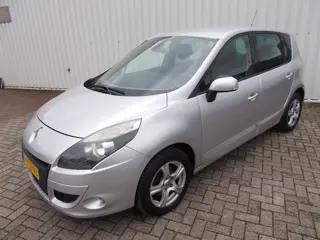 Renault Scénic 2.0 Dynamique Automaat ( APK KEURING BIJ AFLEVERING! )