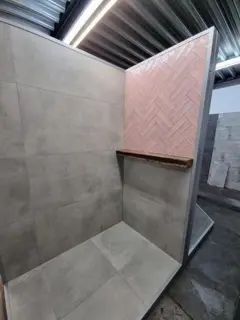 Stuntprijzen !! Tegels vanaf €5/m² !! Elke zondag open.