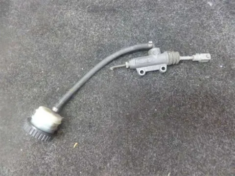 REMPOMP ACHTER Triumph Sprint ST 955 1999 - 2005