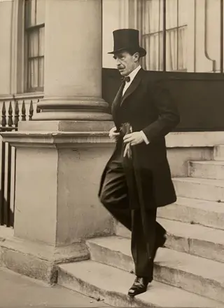 Fotobureau Holland - Sir Sidney Clive at German Embassy to