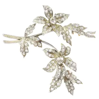 Trembling Beauty: 1850's Victorian Nature-Inspired Brooch