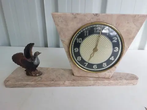 Art-deco schouwklok. (1)