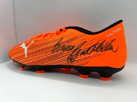 Liverpool FC - English Premier League - Bruce Grobbelaar -