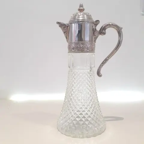 Uitstekende Rode Wijnkaraf (1) - Art Nouveau - Kristal