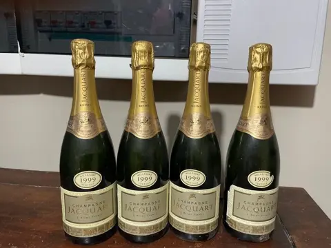 1999 Jacquart, Millésime - Champagne Brut - 4 Flessen (0.75