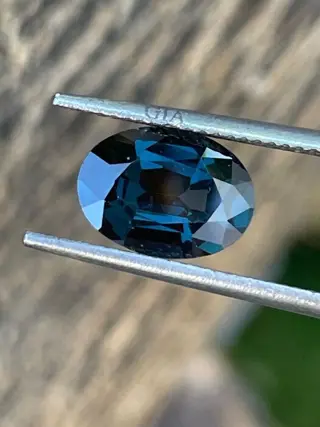 1 pcs Blauw Spinel - 2.55 ct
