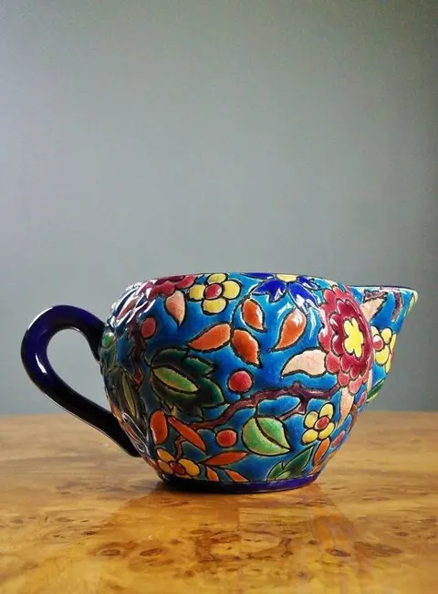 Longwy - Art Deco creamer - Emaille reliëf decoratie van