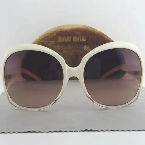 Miu Miu - Havana White Oversized - Zonnebril