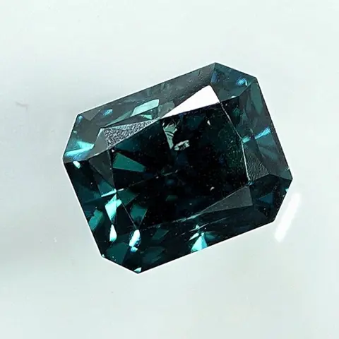 Diamant - 0.53 ct - Radiant - Fancy Intense Blue - SI2