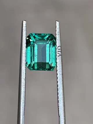 1 pcs Blauw, Groen Smaragd, Geen olie - 2.00 ct