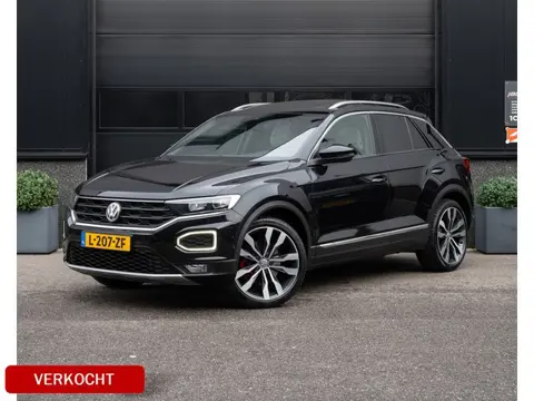 Volkswagen T-Roc 2.0 TSI R-Line | Pano | Keyless | Virtual | Beats | Sfeer | Lane & Side Assis | ACC