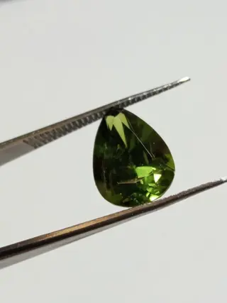 1 pcs Groen Saffier - 4.74 ct