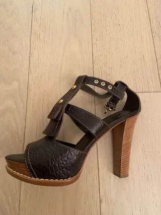 Louis Vuitton - Sandalen - Maat: Schoenen / EU 39