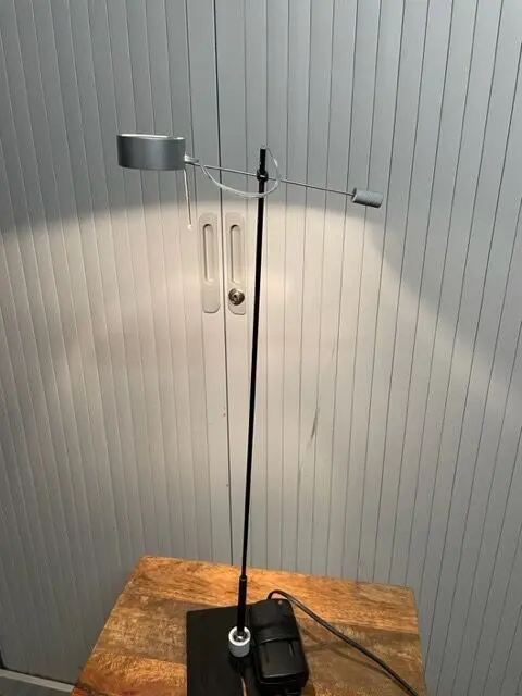 Michael Rösing - desktop lamp (1)