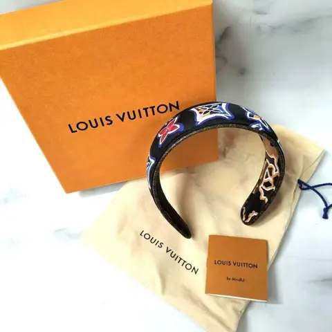 Louis Vuitton - Haar accessoire