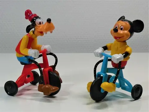Gabriël Industries # - Mickey Mouse &amp; Goofy on