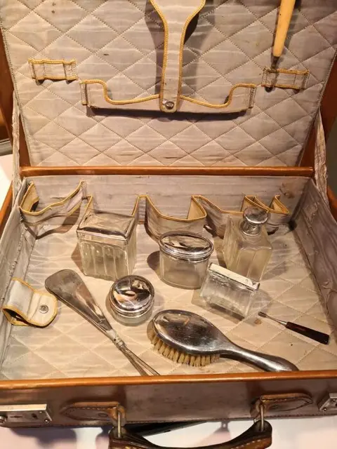 Make-up doosje (1) - huid? Glas